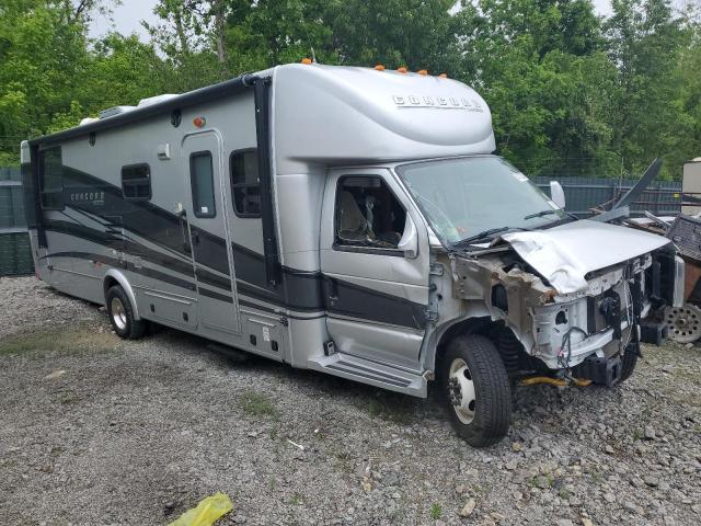 2012 Ford Econoline E450 Super Duty Cutaway Van