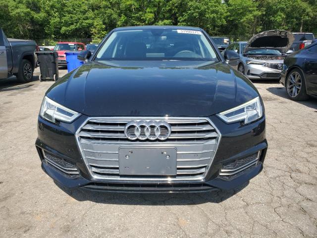  AUDI A4 2018 Черный