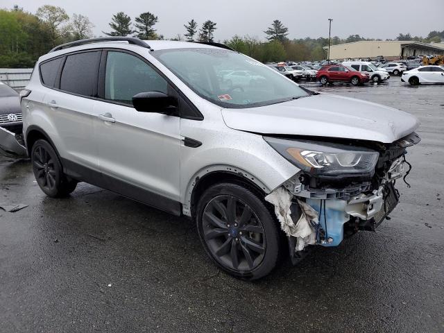 Паркетники FORD ESCAPE 2017 Серебристый