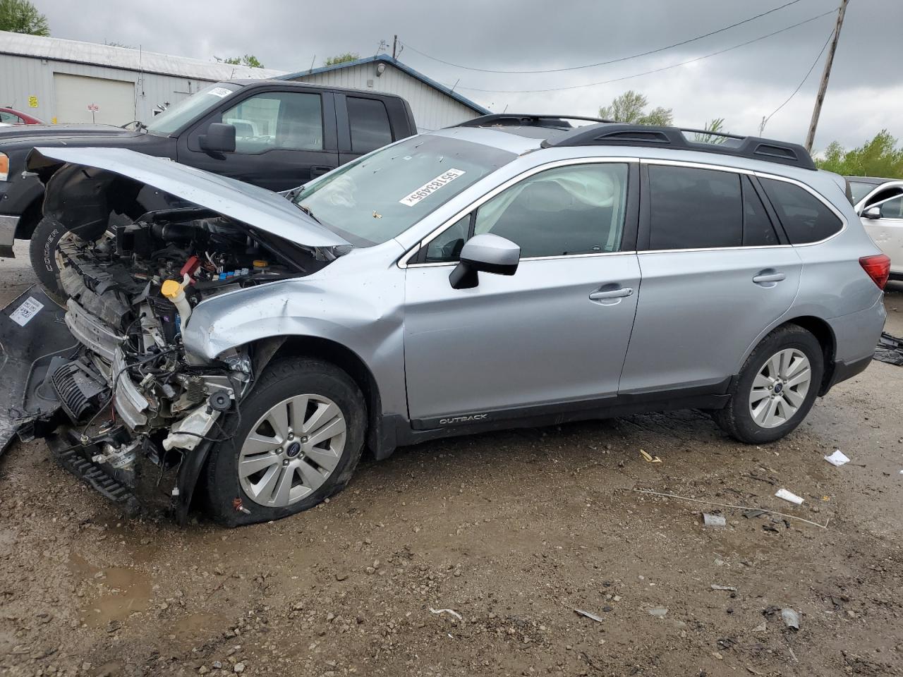 2017 Subaru Outback 2.5I Premium for Sale in Pekin, IL - All Over