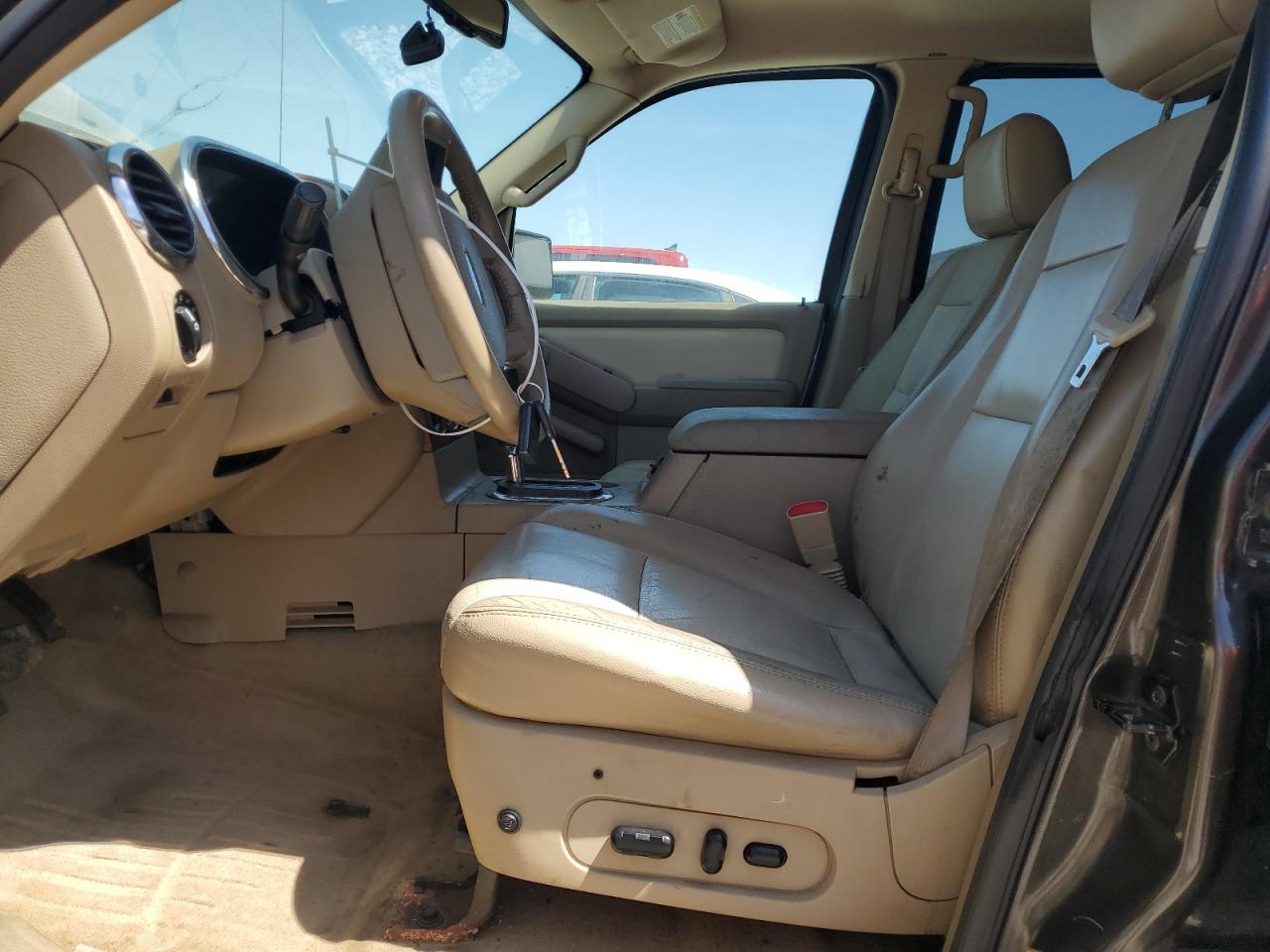 2007 Ford Explorer Eddie Bauer VIN: 1FMEU74EX7UB61818 Lot: 56284425
