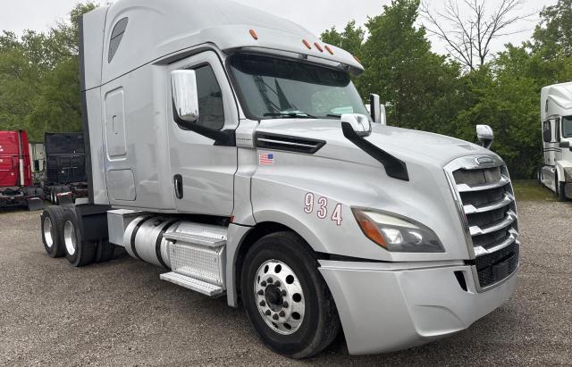 2019 Freightliner Cascadia 126 