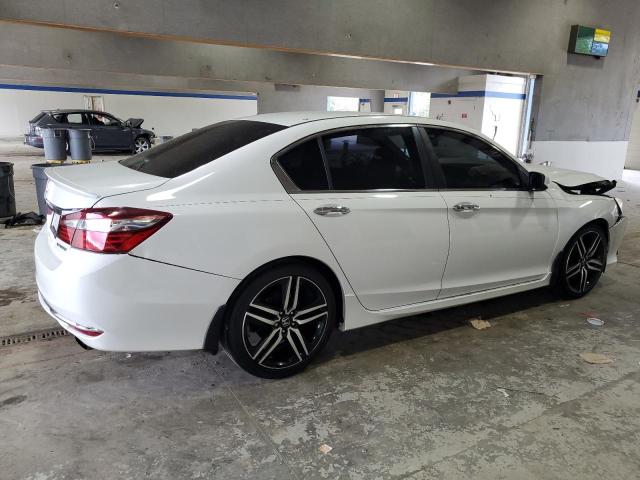 Седаны HONDA ACCORD 2016 Белы