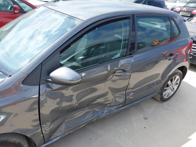 2015 VOLKSWAGEN POLO SE TS