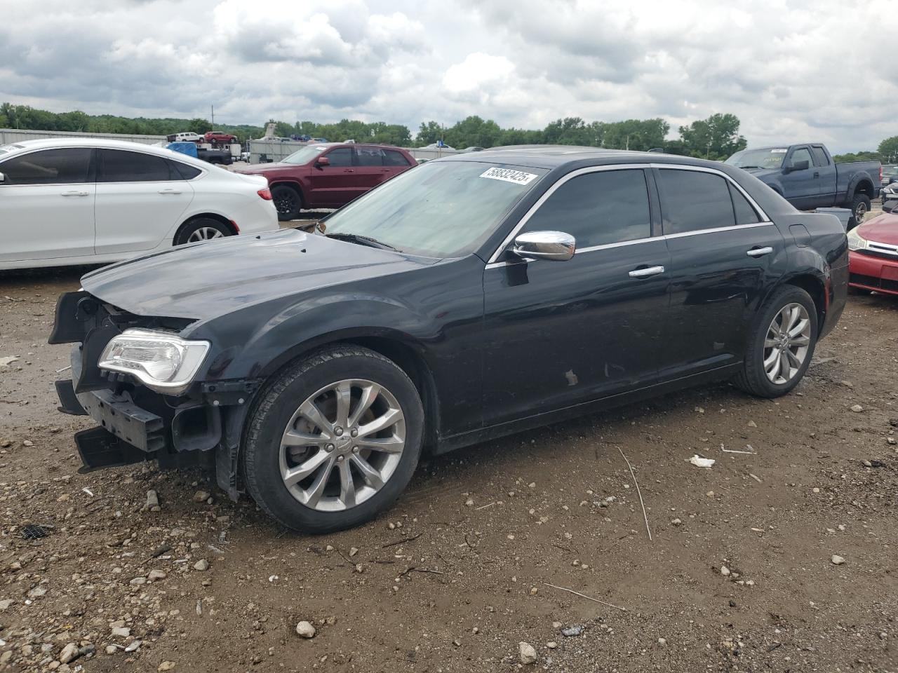2017 Chrysler 300C zu verkaufen in Kansas City, KS - Front End