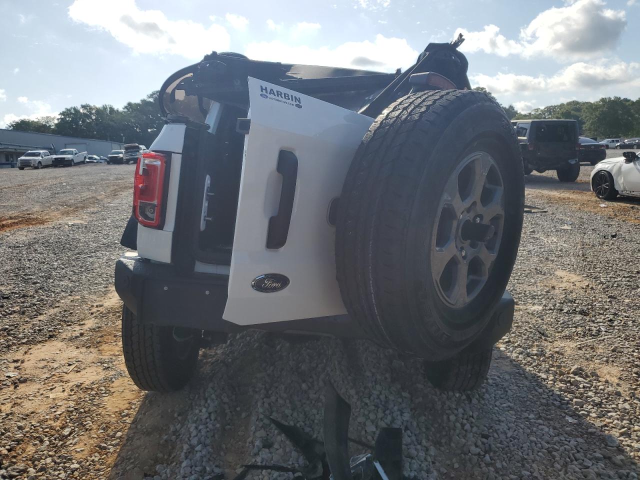 2022 Ford Bronco Base VIN: 1FMDE5BH6NLB87801 Lot: 56976195
