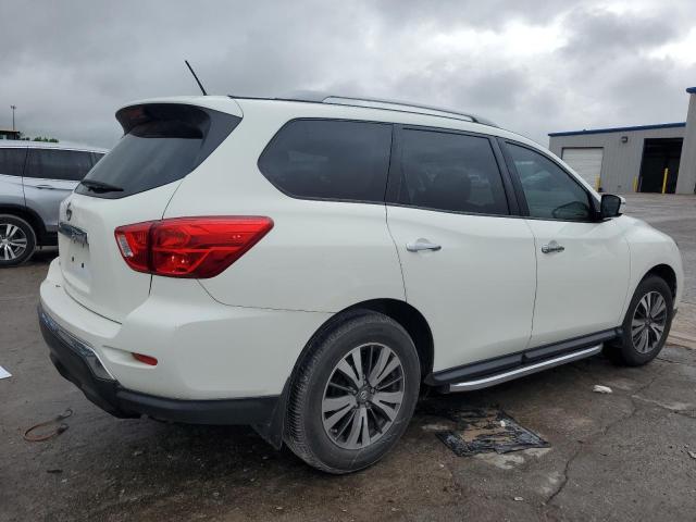  NISSAN PATHFINDER 2017 Белы