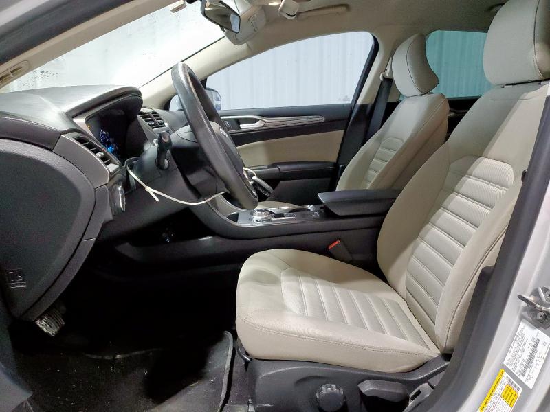  FORD FUSION 2017 Srebrny