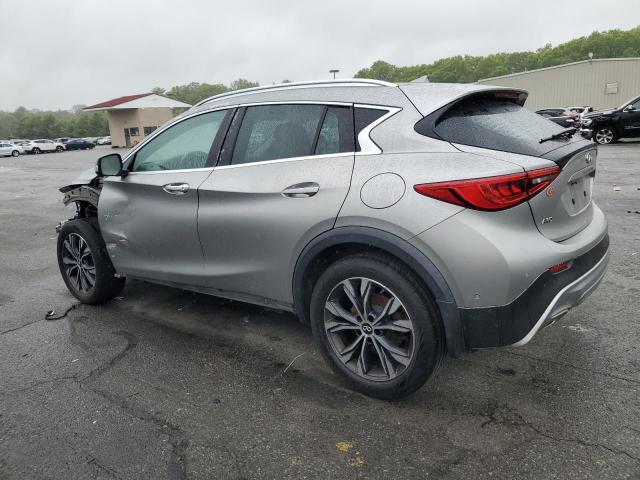  INFINITI QX30 2017 Серебристый