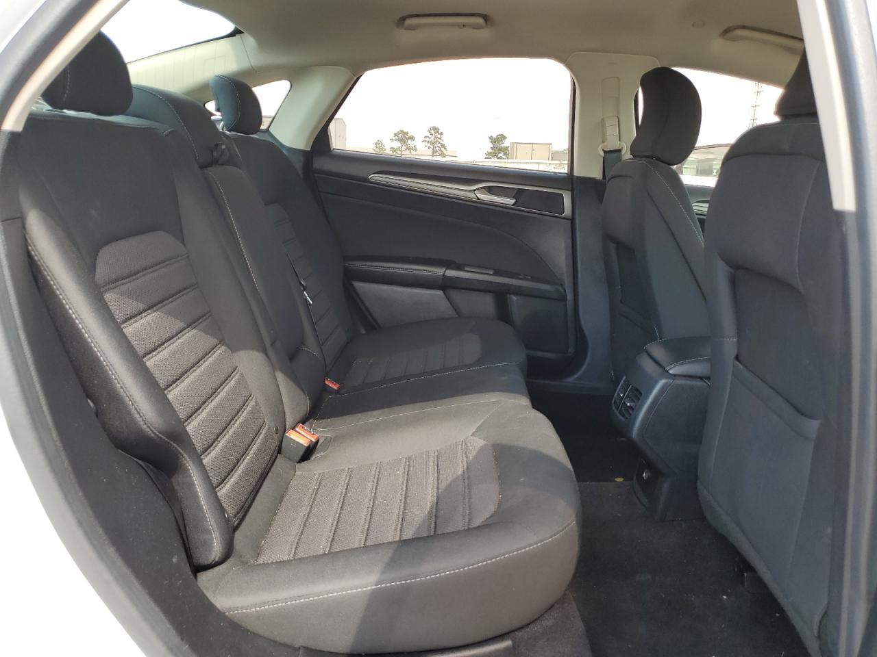 2019 Ford Fusion Se VIN: 3FA6P0LU4KR285122 Lot: 54022785