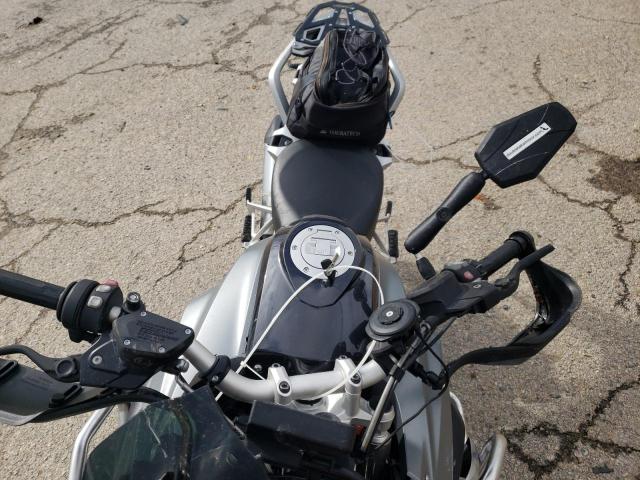 undisplay BMW R-SERIES 2014 Сірий