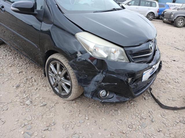 2012 TOYOTA YARIS SR V