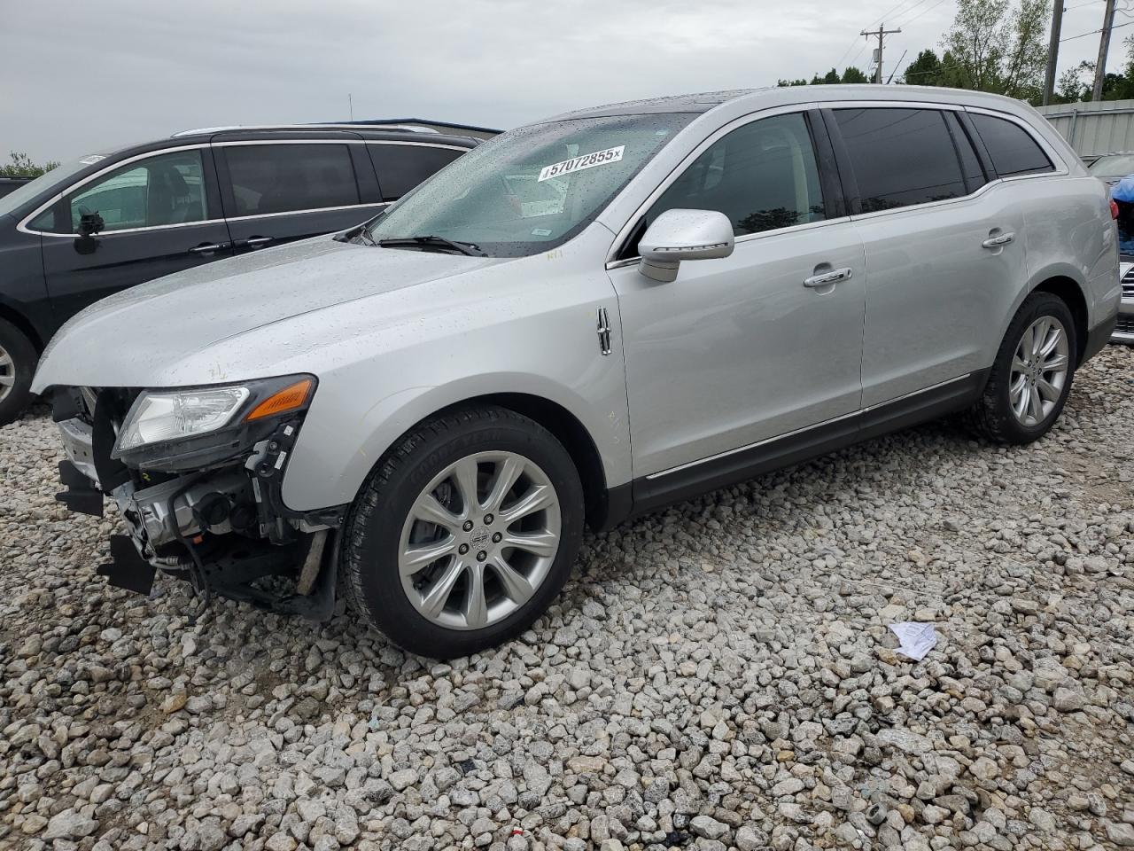 2017 Lincoln Mkt for Sale in Wayland, MI - Front End