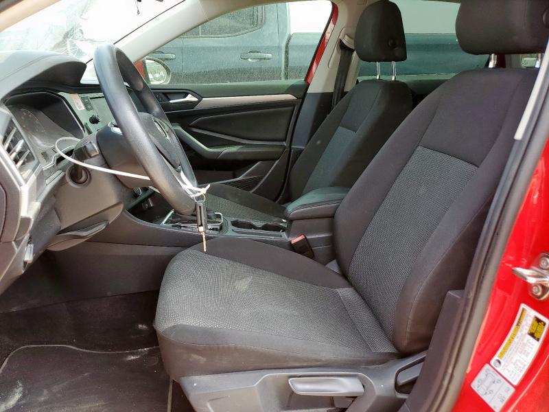  VOLKSWAGEN JETTA 2019 Czerwony