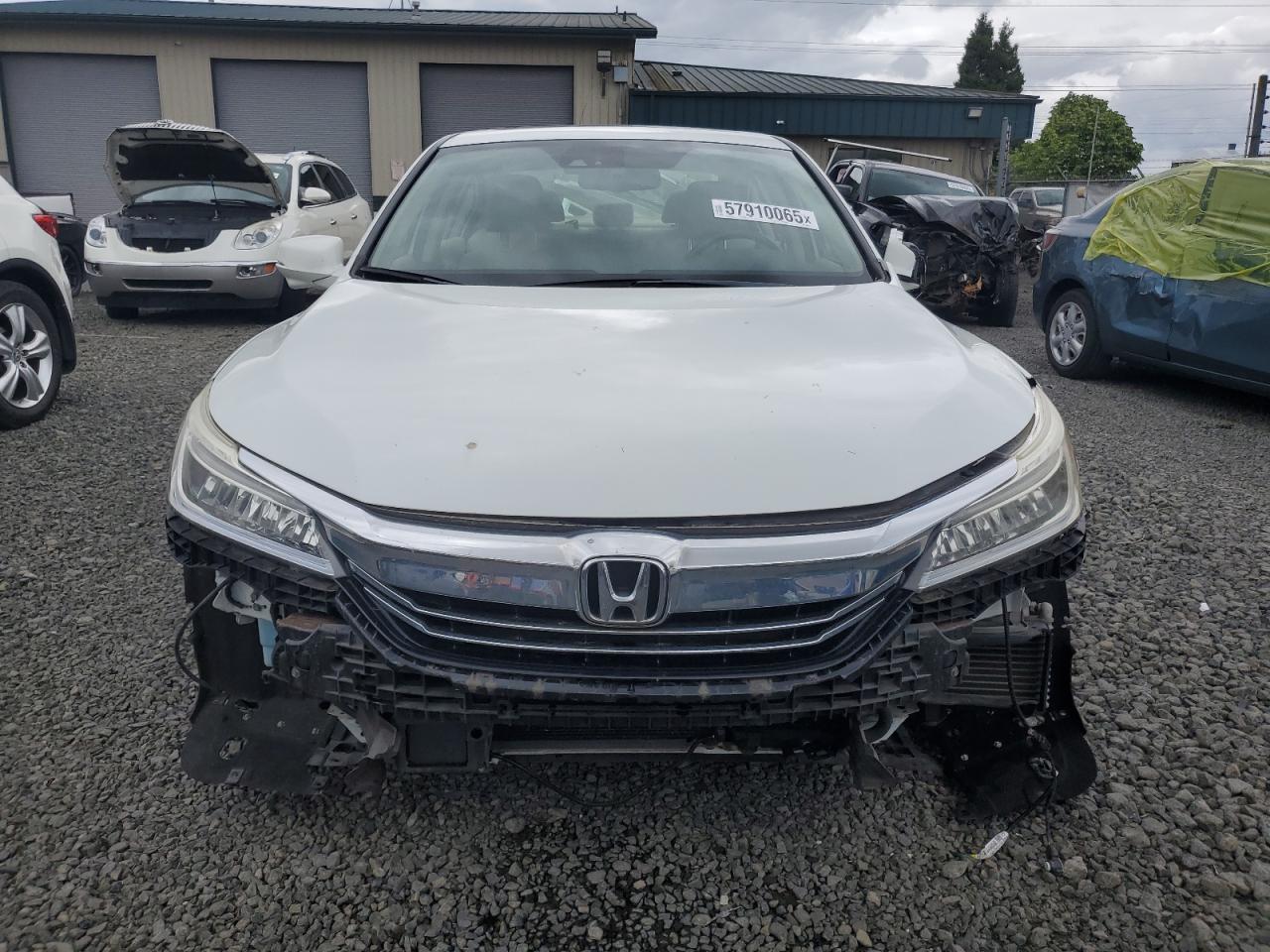 JHMCR6F70HC028304 HONDA ACCORD 2017