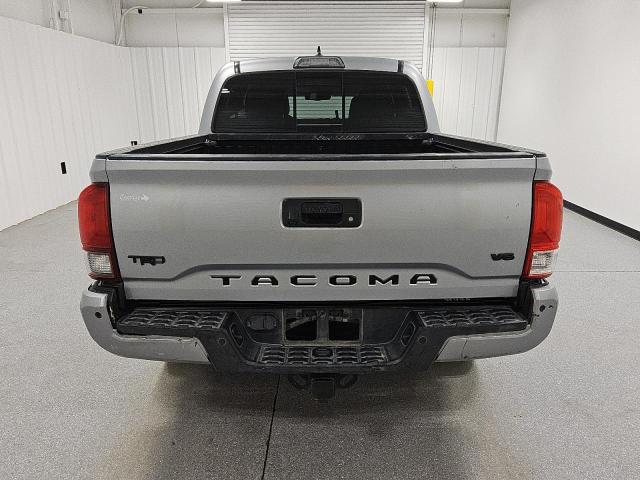  TOYOTA TACOMA 2018 Silver