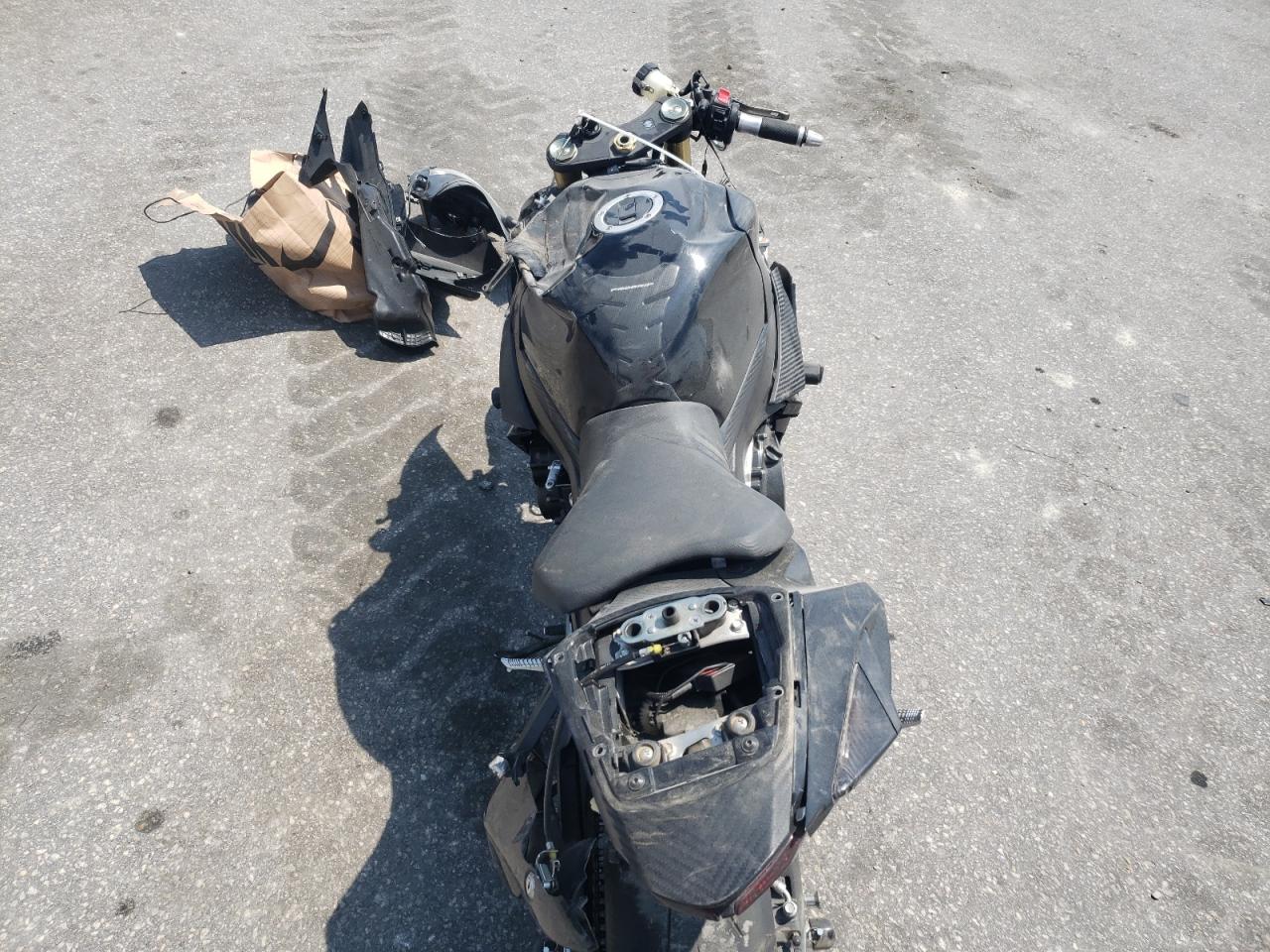 2011 Suzuki Gsx750 VIN: JS1GR7MA2B2102420 Lot: 57790105