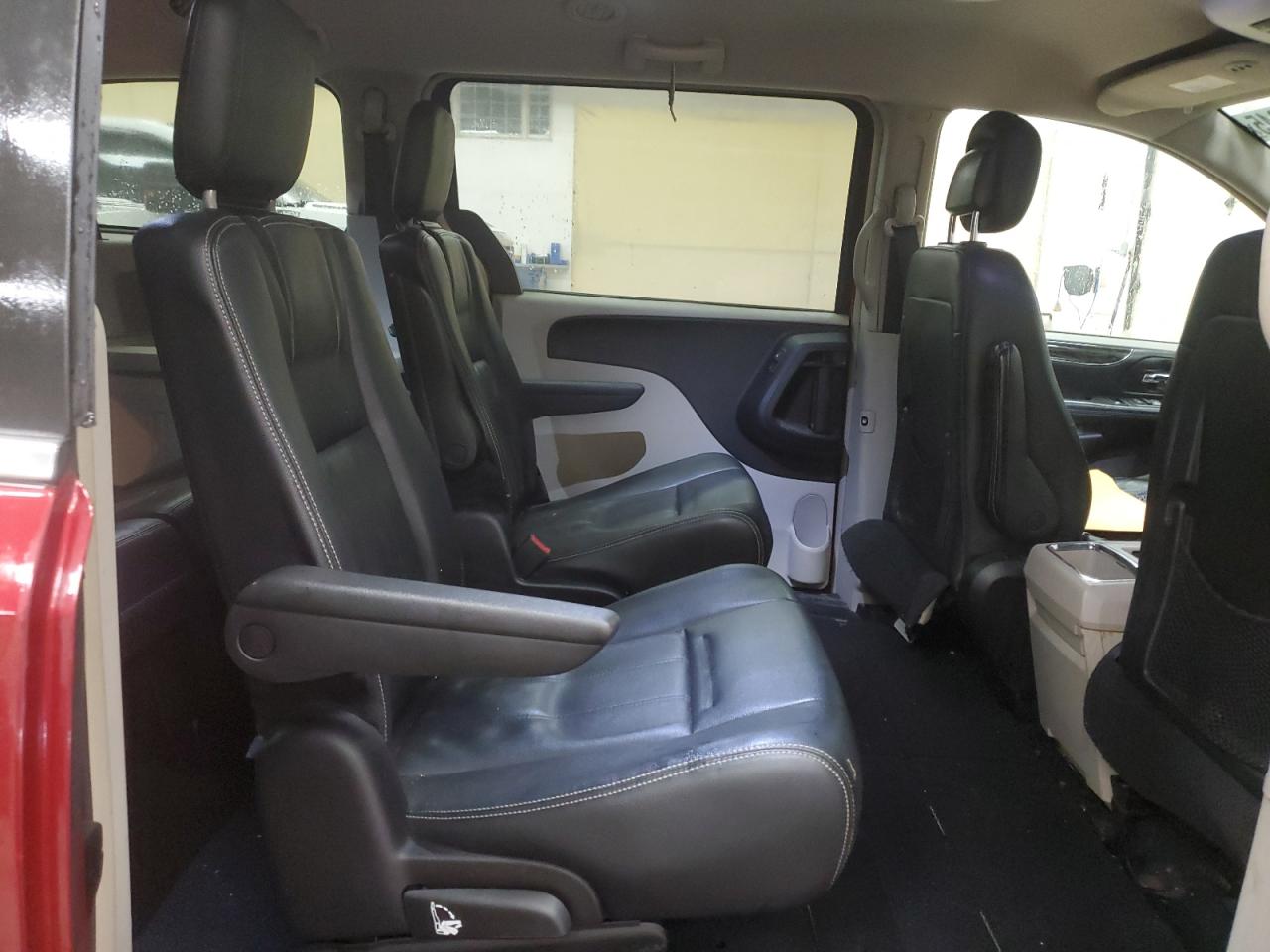 2016 Chrysler Town & Country Touring VIN: 2C4RC1BG5GR188092 Lot: 56295845