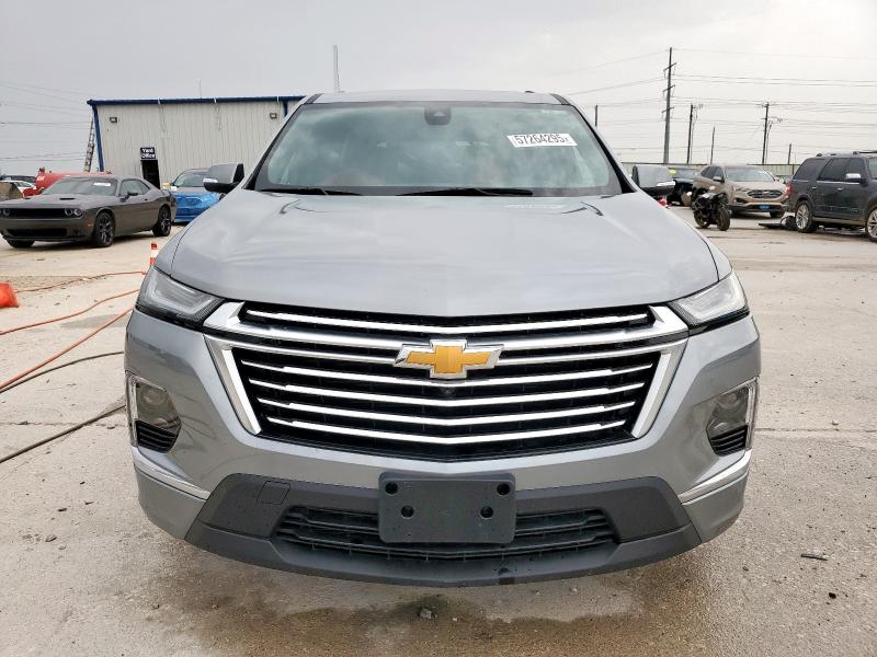  CHEVROLET TRAVERSE 2023 Szary