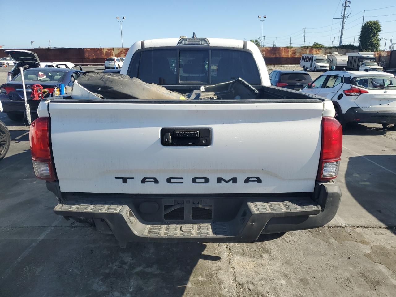 5TFAX5GN7JX113399 TOYOTA TACOMA 2018