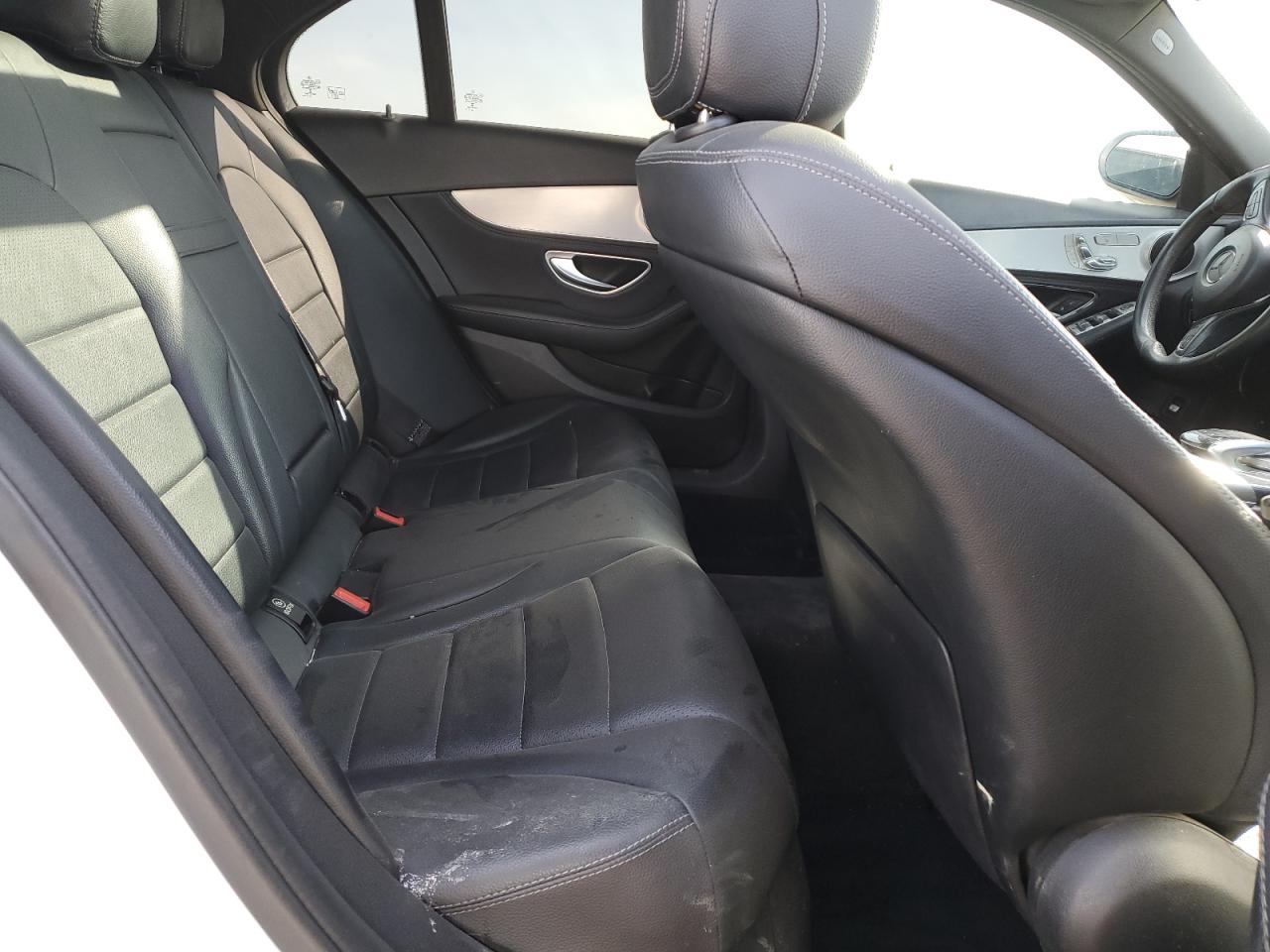 2015 Mercedes-Benz C 300 4Matic VIN: 55SWF4KB0FU012897 Lot: 57091555