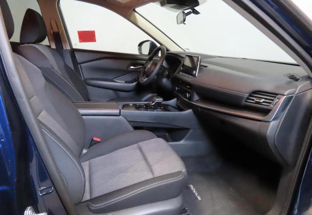  NISSAN ROGUE 2024 Granatowy