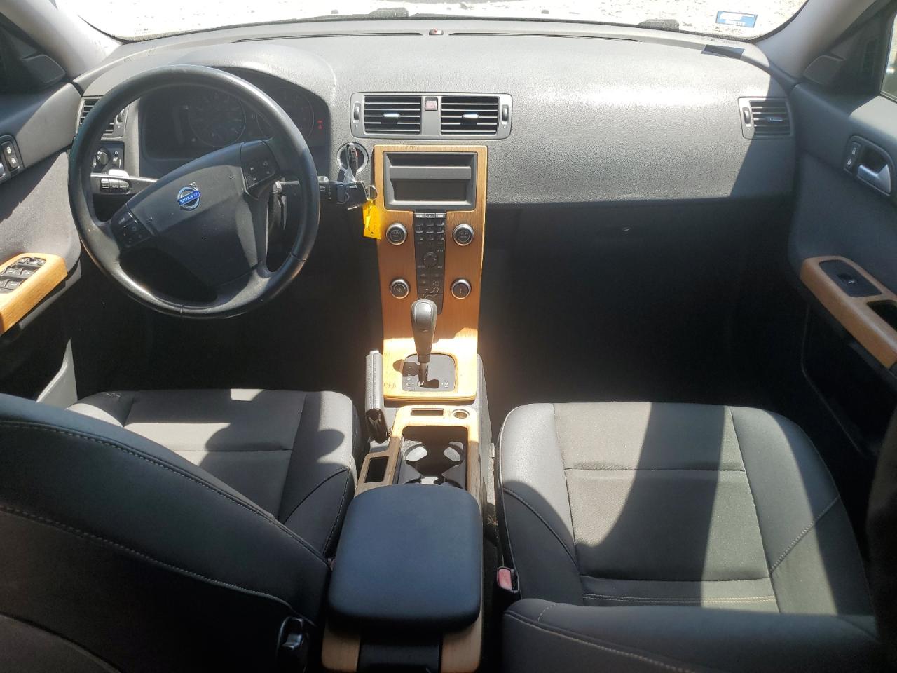 2008 Volvo S40 2.4I VIN: YV1MS382182403272 Lot: 56246165