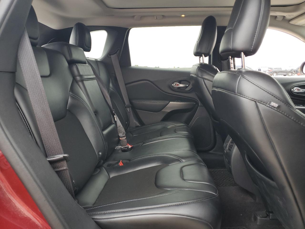 2019 Jeep Cherokee Latitude Plus VIN: 1C4PJLLN3KD172295 Lot: 55422315