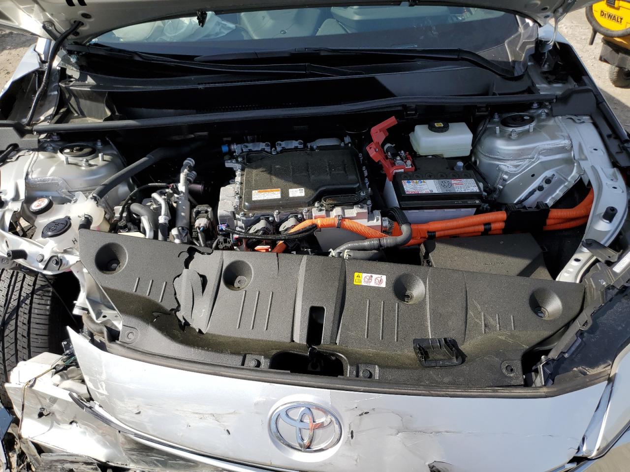 JTMABACAXRA053546 TOYOTA BZ4X XLE 2024