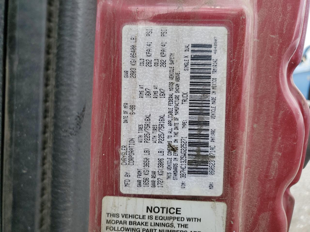 1998 Dodge Ram 1500 VIN: 3B7HC13Z5WG225271 Lot: 56375015