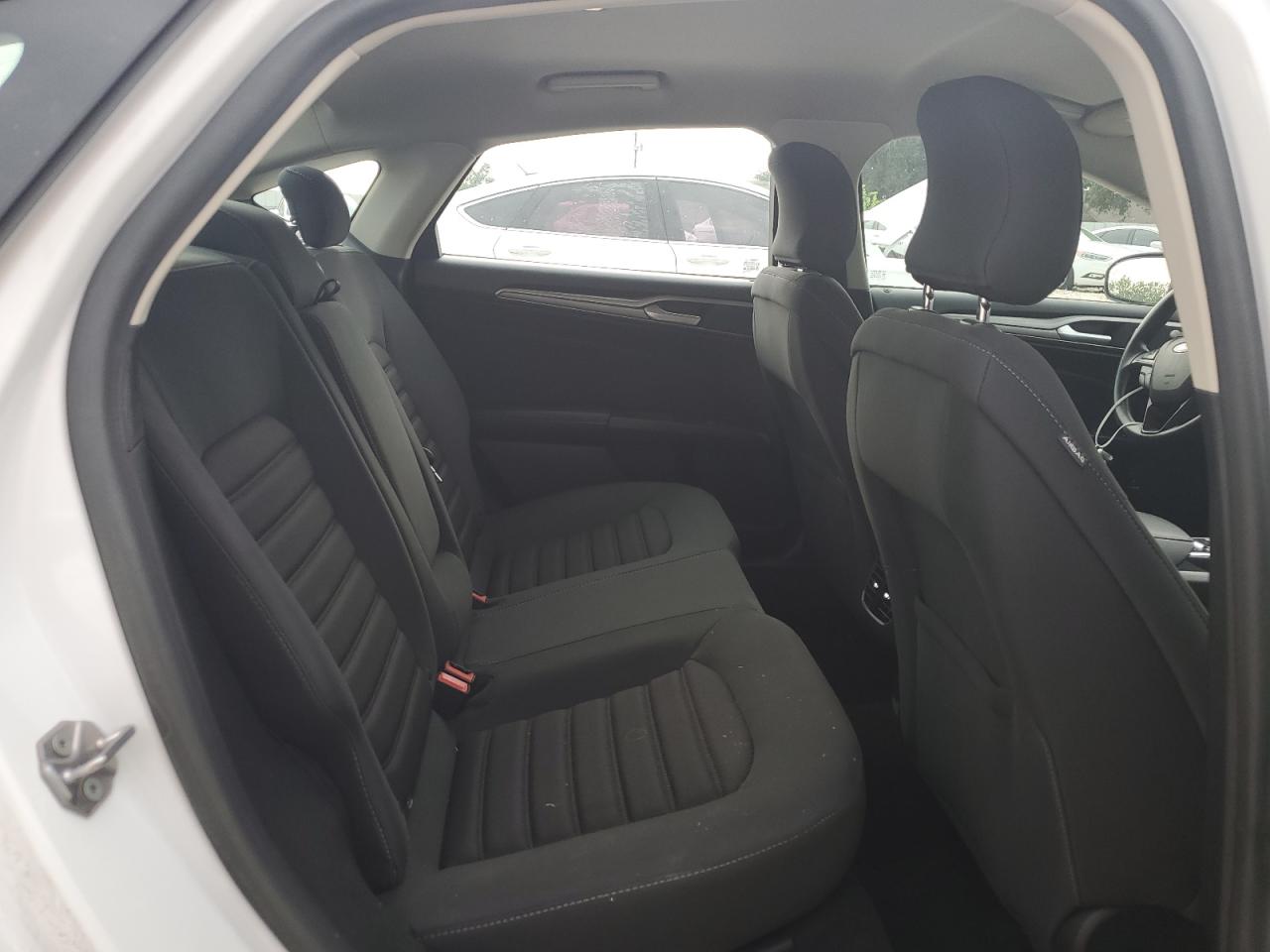 2019 Ford Fusion Se VIN: 3FA6P0LUXKR184067 Lot: 54039075