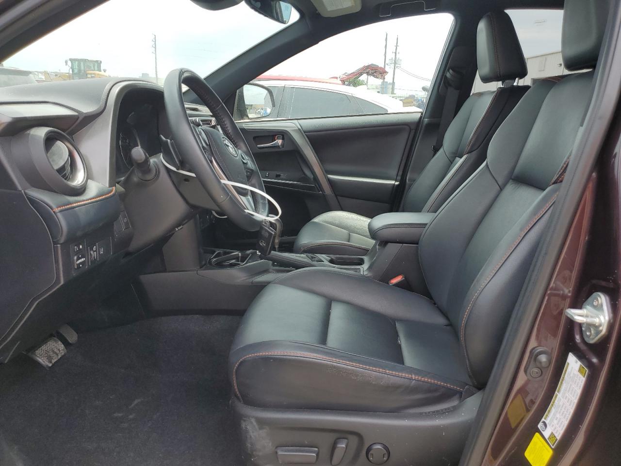 2T3NFREV8JW444933 TOYOTA RAV4 2018