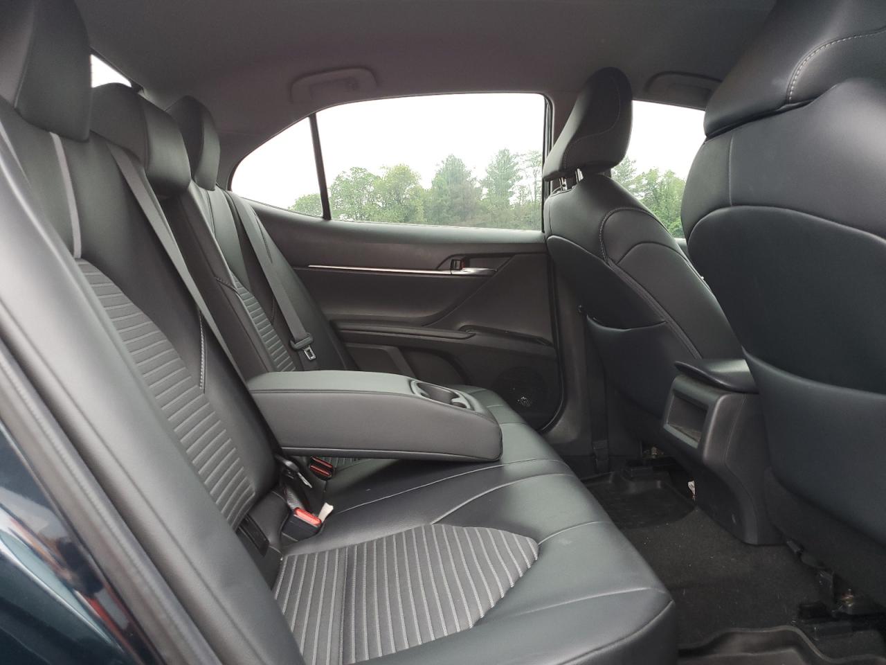 2019 Toyota Camry L VIN: 4T1B11HK4KU736822 Lot: 56543305