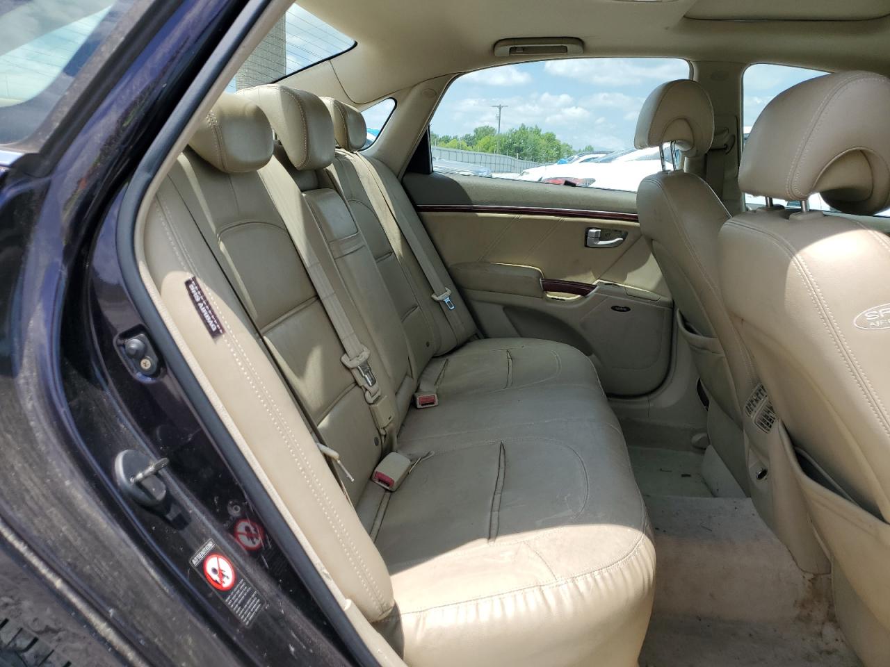 2007 Hyundai Azera Se VIN: KMHFC46F67A230517 Lot: 57025325