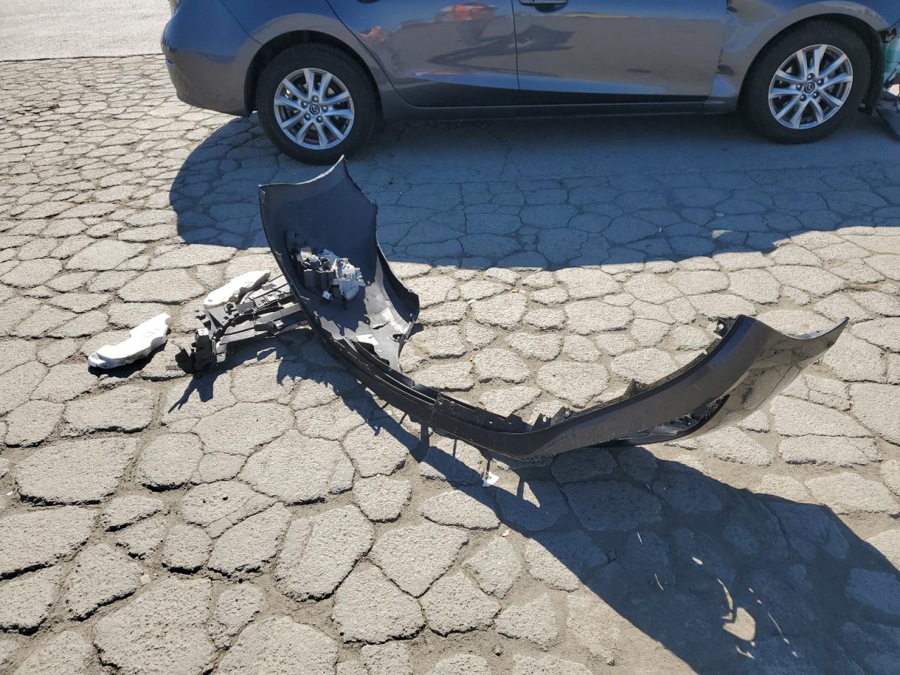 2016 Mazda 3 Touring VIN: JM1BM1W73G1312390 Lot: 56401805