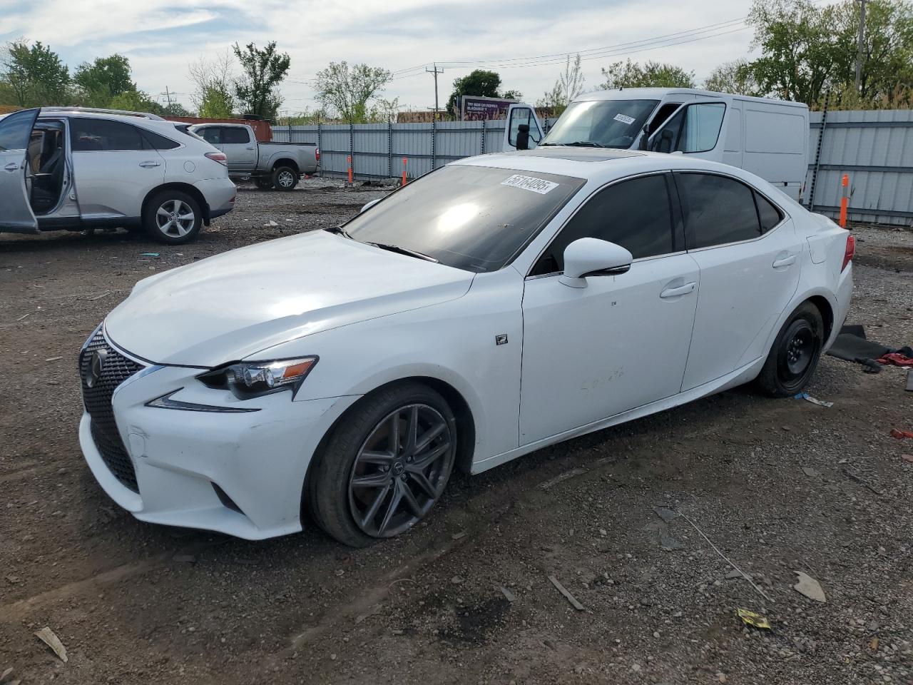 2016 Lexus Is 350 zu verkaufen in Chicago Heights, IL - Vandalism