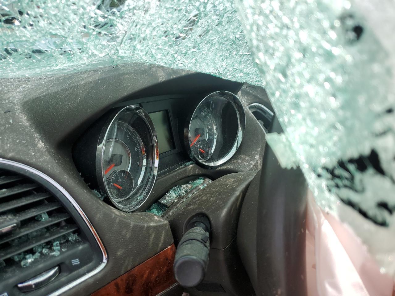 2013 Chrysler Town & Country Touring VIN: 2C4RC1BG2DR747786 Lot: 70899465