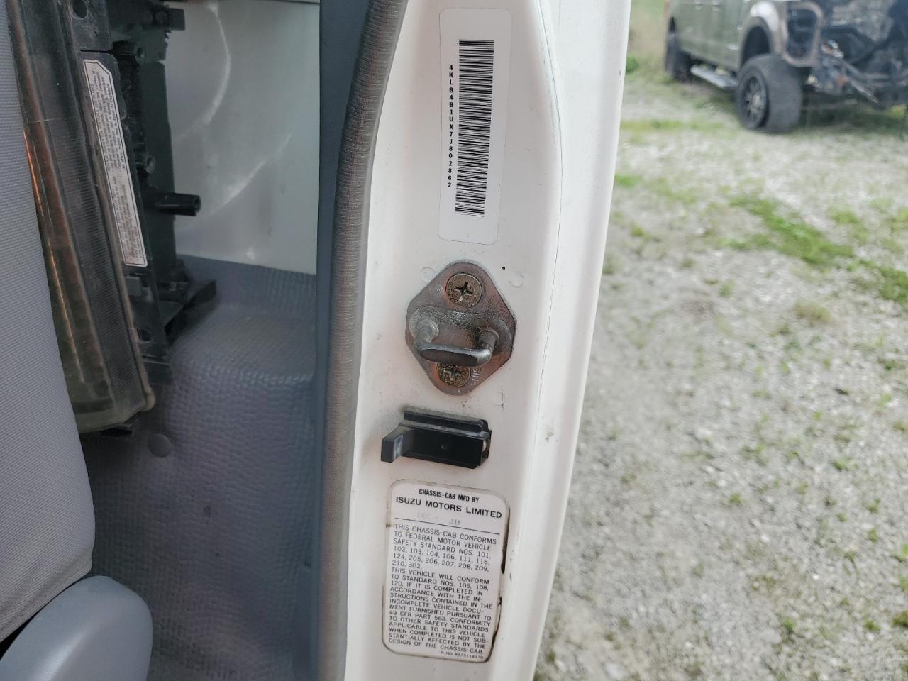2007 Isuzu Npr VIN: 4KLB4B1UX7J802862 Lot: 56020955