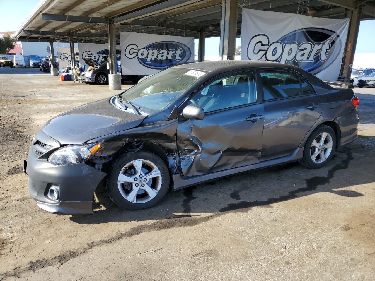 2013 Toyota Corolla Base იყიდება Hayward-ში, CA - Front End