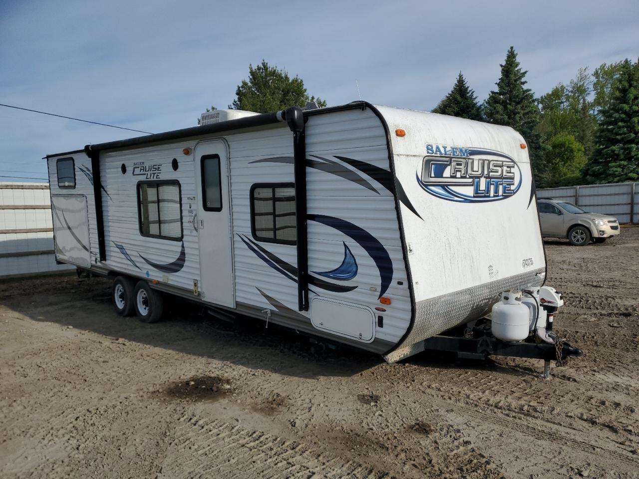 2013 Foresriver Salem Crui for Sale in Davison, MI - Vandalism