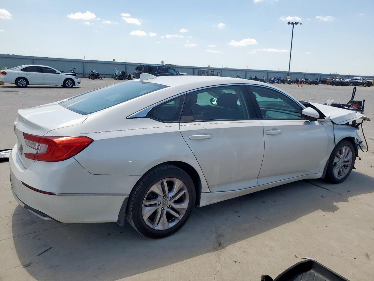 1HGCV1F15JA197989 HONDA ACCORD 2018