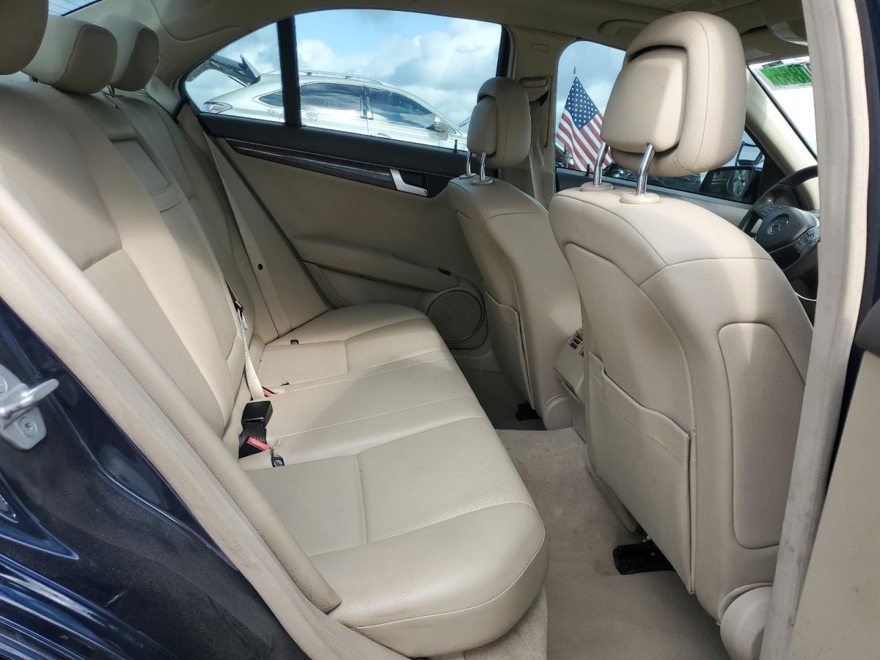 2012 Mercedes-Benz C 250 VIN: WDDGF4HB8CR213861 Lot: 56090855