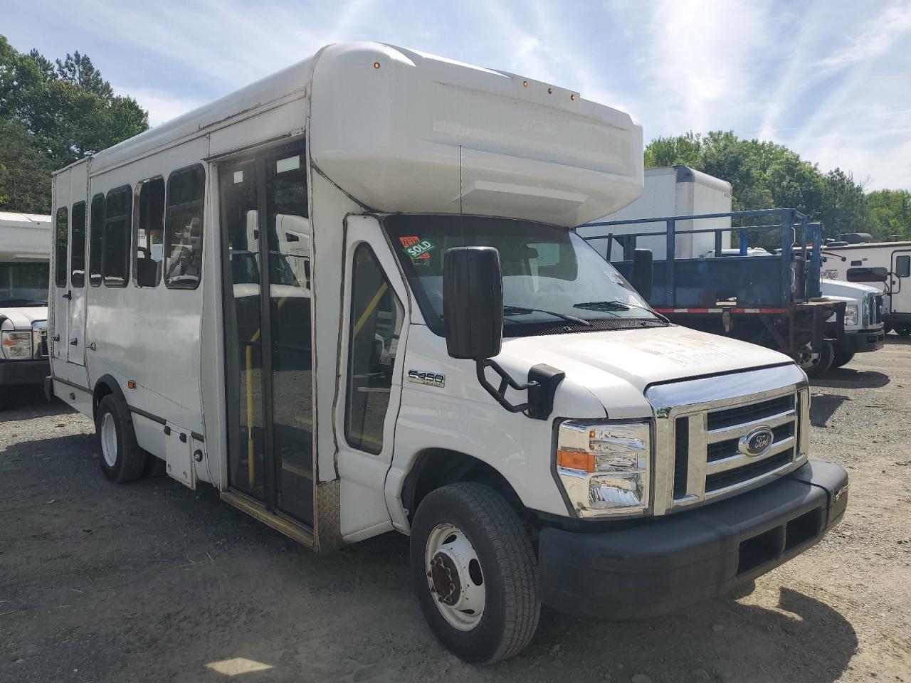 2017 Ford Econoline E450 Super Duty Cutaway Van продається в Waldorf, MD - Minor Dent/Scratches