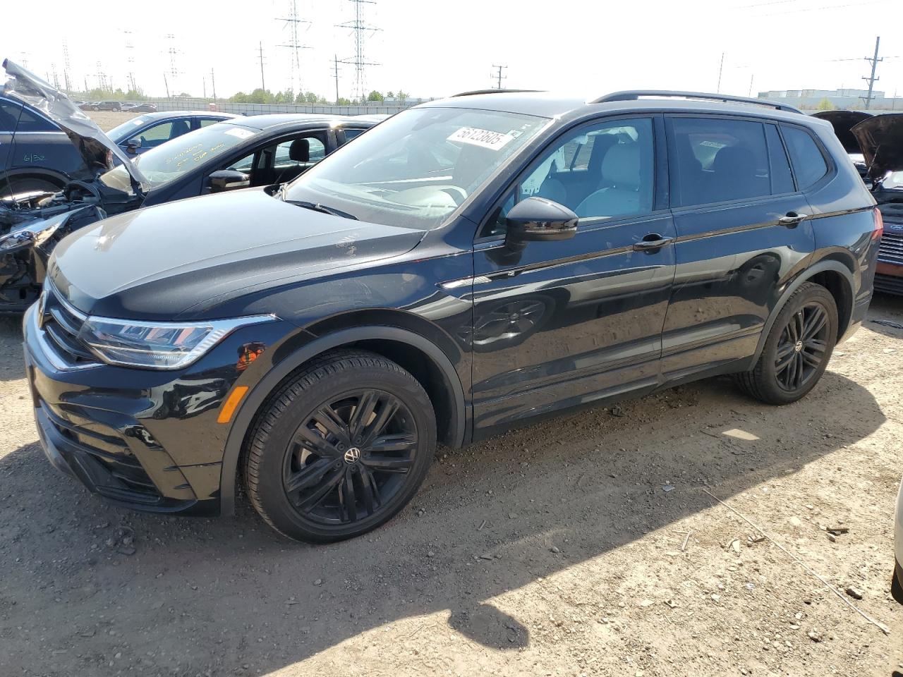 2022 Volkswagen Tiguan Se R-Line Black for Sale in Elgin, IL - Side