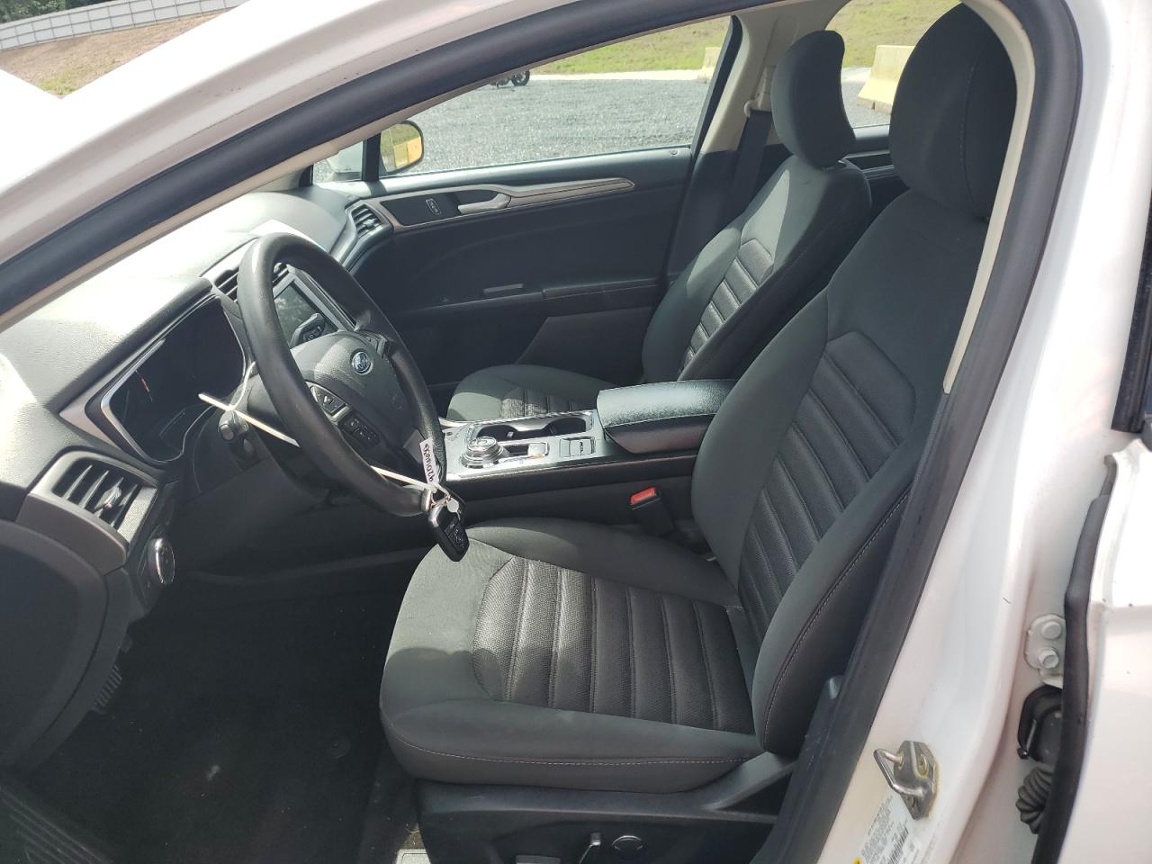 2019 Ford Fusion Se VIN: 3FA6P0LU4KR124785 Lot: 54028625