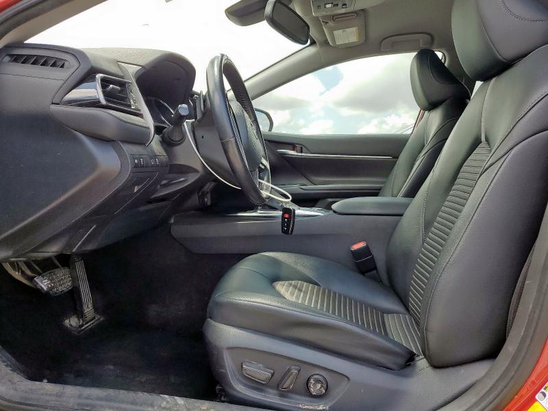  TOYOTA CAMRY 2020 Красный