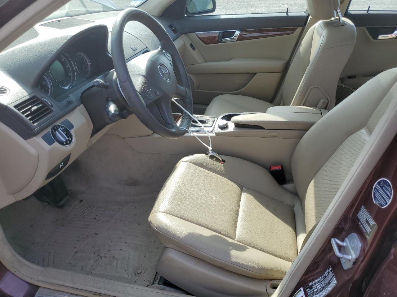 2009 Mercedes-Benz C 300 4Matic VIN: WDDGF81X49F240661 Lot: 56900335