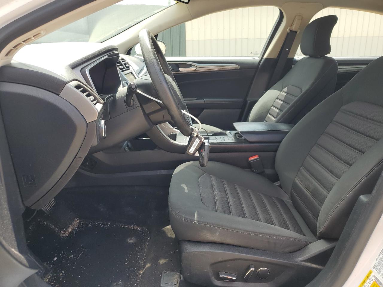 2019 Ford Fusion Se VIN: 3FA6P0LU4KR124835 Lot: 54042895