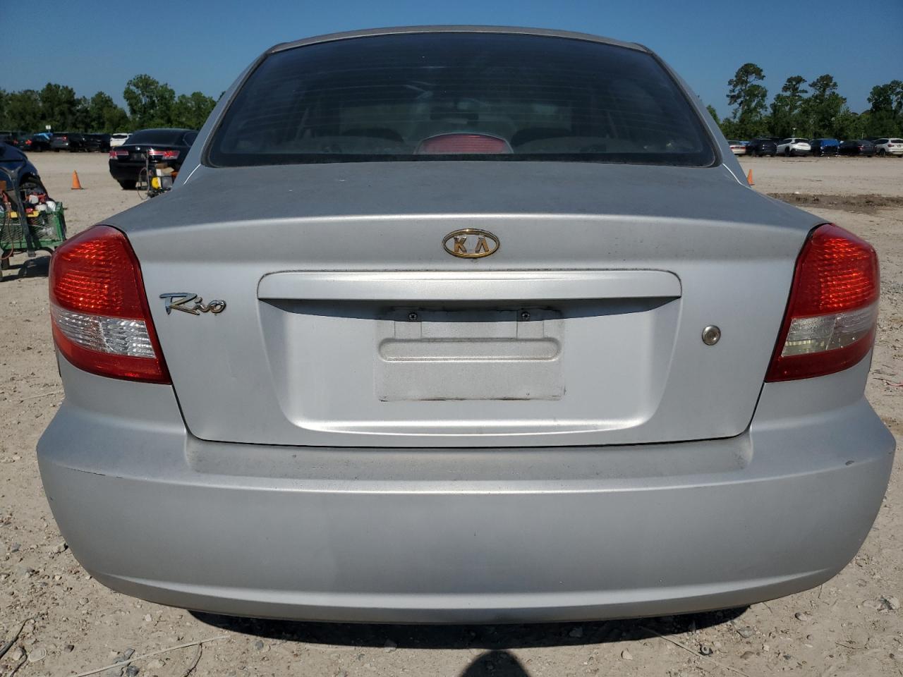 2003 Kia Rio VIN: KNADC125736211847 Lot: 56799015