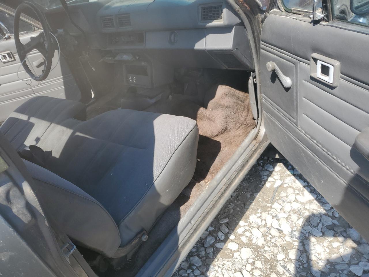 1987 Toyota Pickup 1/2 Ton Rn55 Dlx VIN: JT4RN55D0H7024996 Lot: 57087595